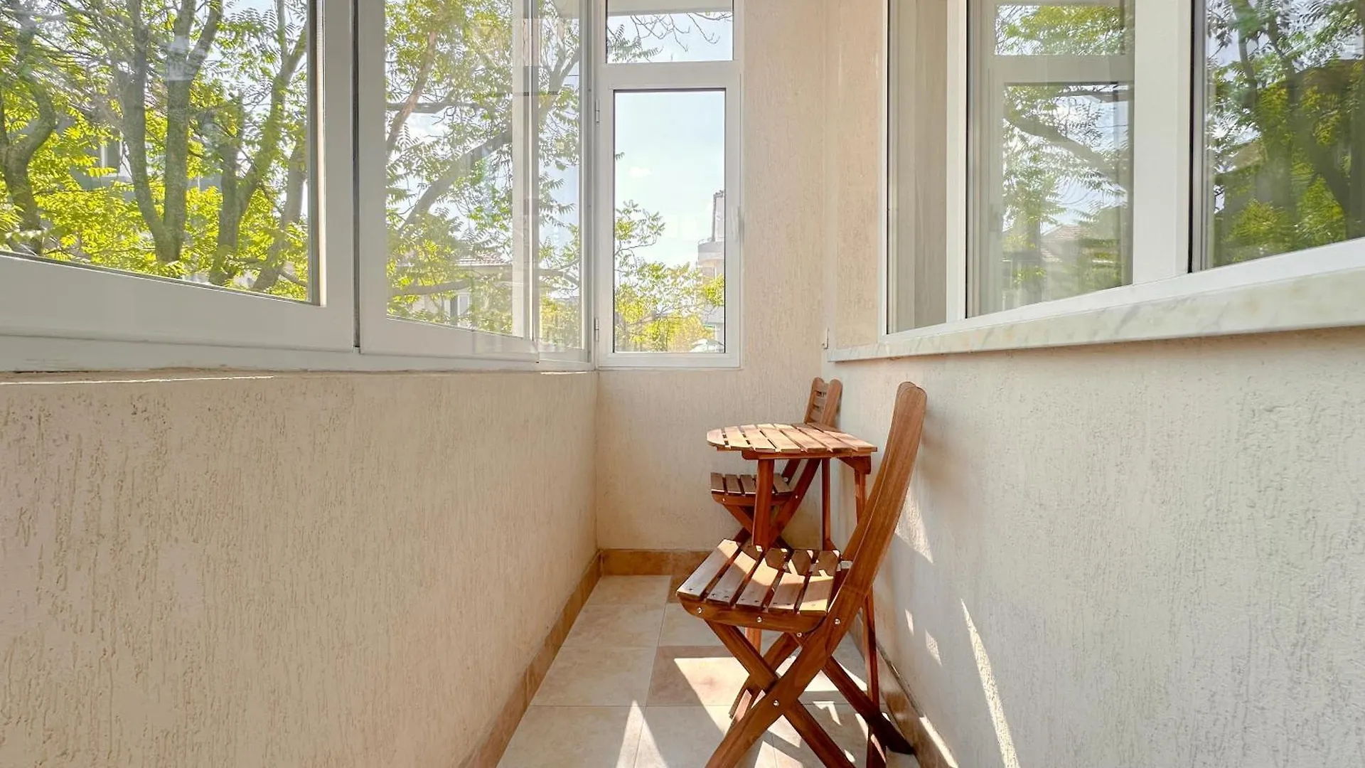 Appartamento Stylish 2Bd With Balcony & Desk Near Vitosha Blvd Sofia 0*,  Bulgaria